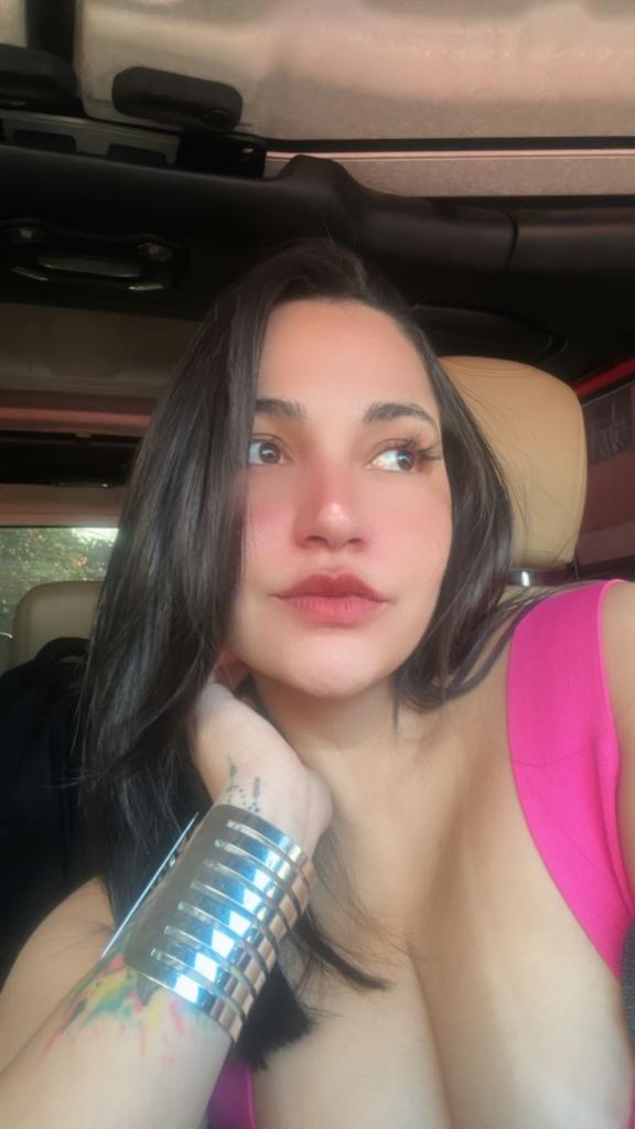 Chica busca chico en Granada: 