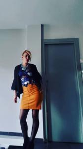 631290734: Chica busca chico en Gerona