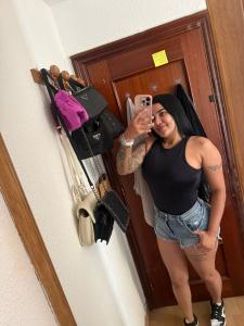 613900849: Chica busca chico en Navarra