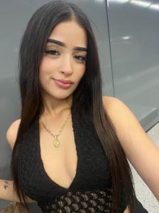 661538025: Chica busca chico en Barcelona