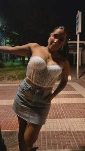 677388715: Chica busca chico en Madrid