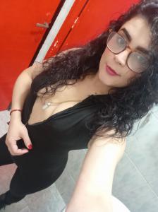 624175142: Chica busca chico en Madrid