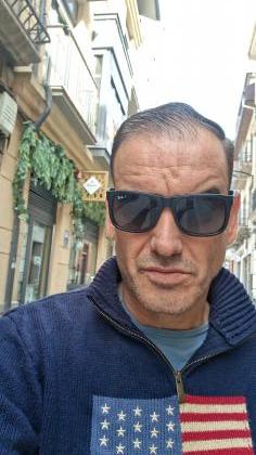 628421771: Chico busca chica en Madrid