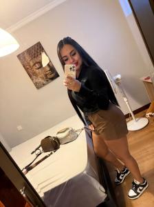 607817593: Chica busca chico en Madrid