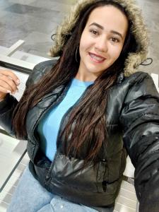 742085598: Chica busca chico en Zaragoza