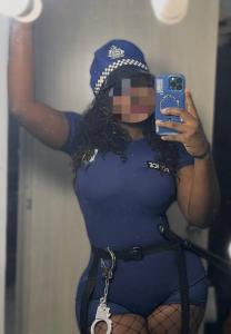 604206429: Chica busca chico en Tenerife