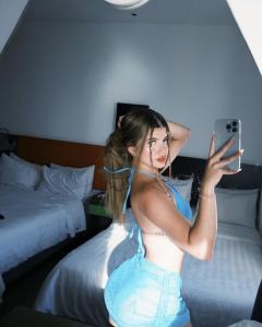 660685737: Chica busca chico en Cádiz