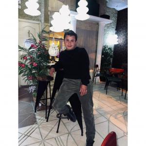 678637271: Chico busca chica en Valencia