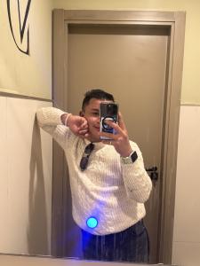 678637271: Chico busca chica en Valencia