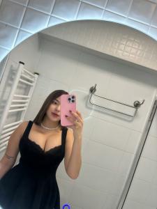 677126540: Chica busca chico en Huelva