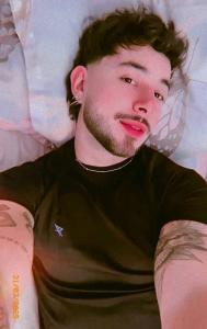 672044911: Chico busca chica en Barcelona