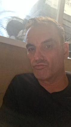 628421771: Chico busca chica en Madrid