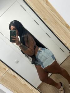 672888639: Chica busca chico en Murcia