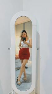 671134267: Chica busca chico en Sevilla