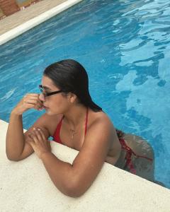 624325761: Chica busca chico en Barcelona