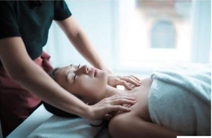 630829285: Chica busca chico en Madrid