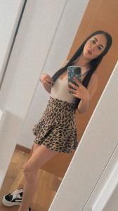 603518635: Chica busca chico en Barcelona