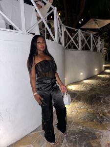 658139399: Chica busca chico en Málaga