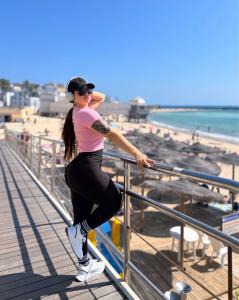 604375612: Chica busca chico en Lérida