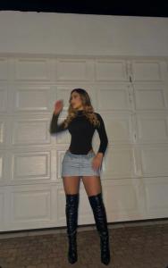 632950001: Chica busca chico en Málaga