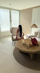 603918851: Chica busca chico en Sevilla