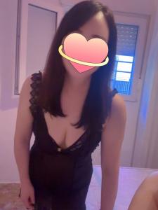 633397743: Chica busca chico en Sevilla