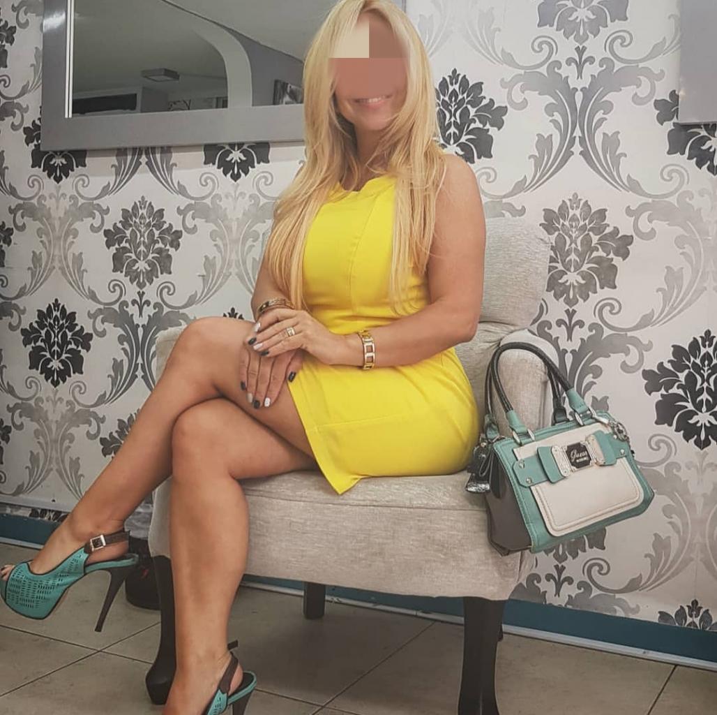 614510306: Chica busca chico en Navarra