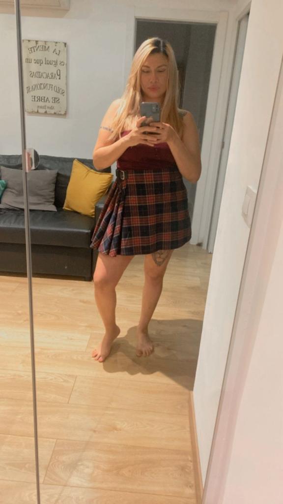 628137989: Chica busca chico en Tenerife