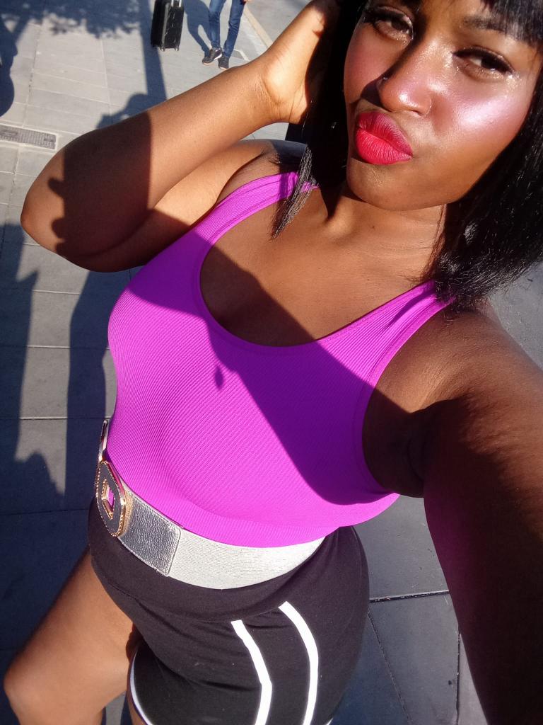 Chica busca chico en Barcelona: 