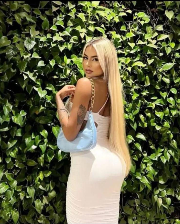 Chica busca chico en Ibiza: 