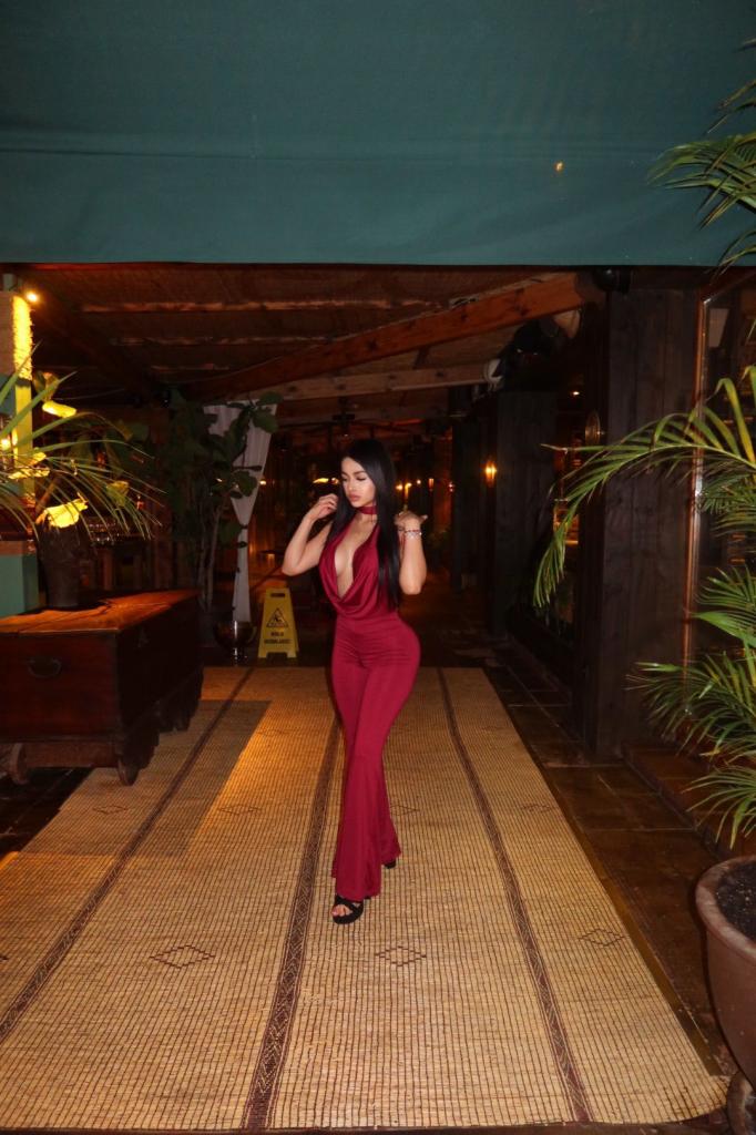 Chica busca chico en Cádiz: 