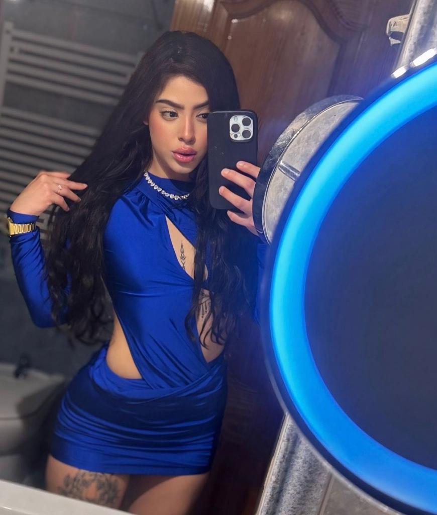 Chica busca chico en Ibiza: Chica busca chico