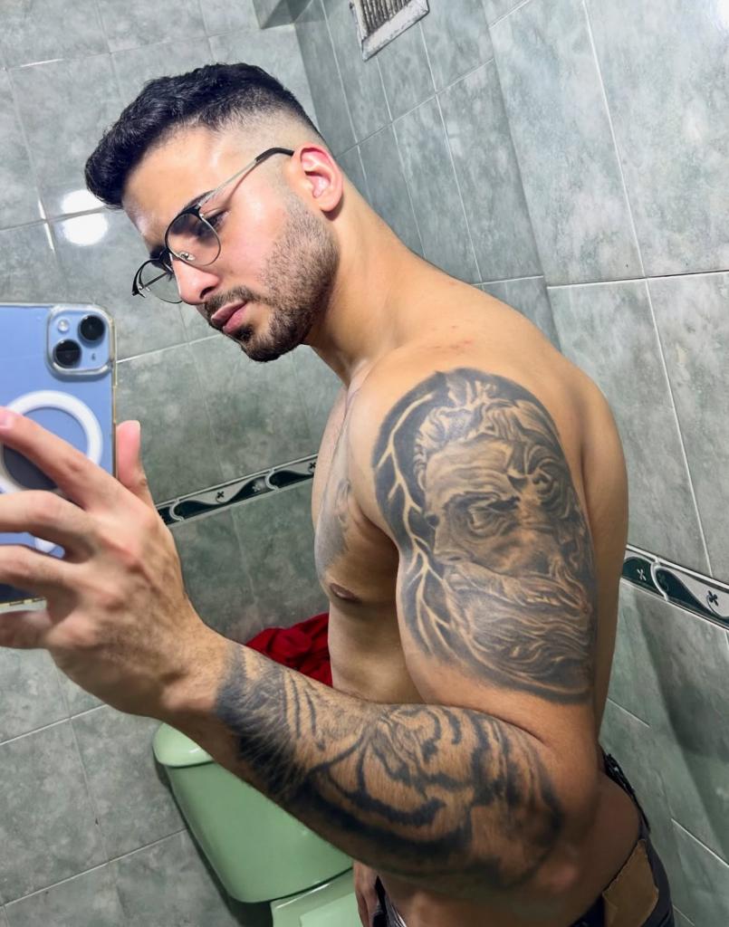 Chico busca chica en León: 