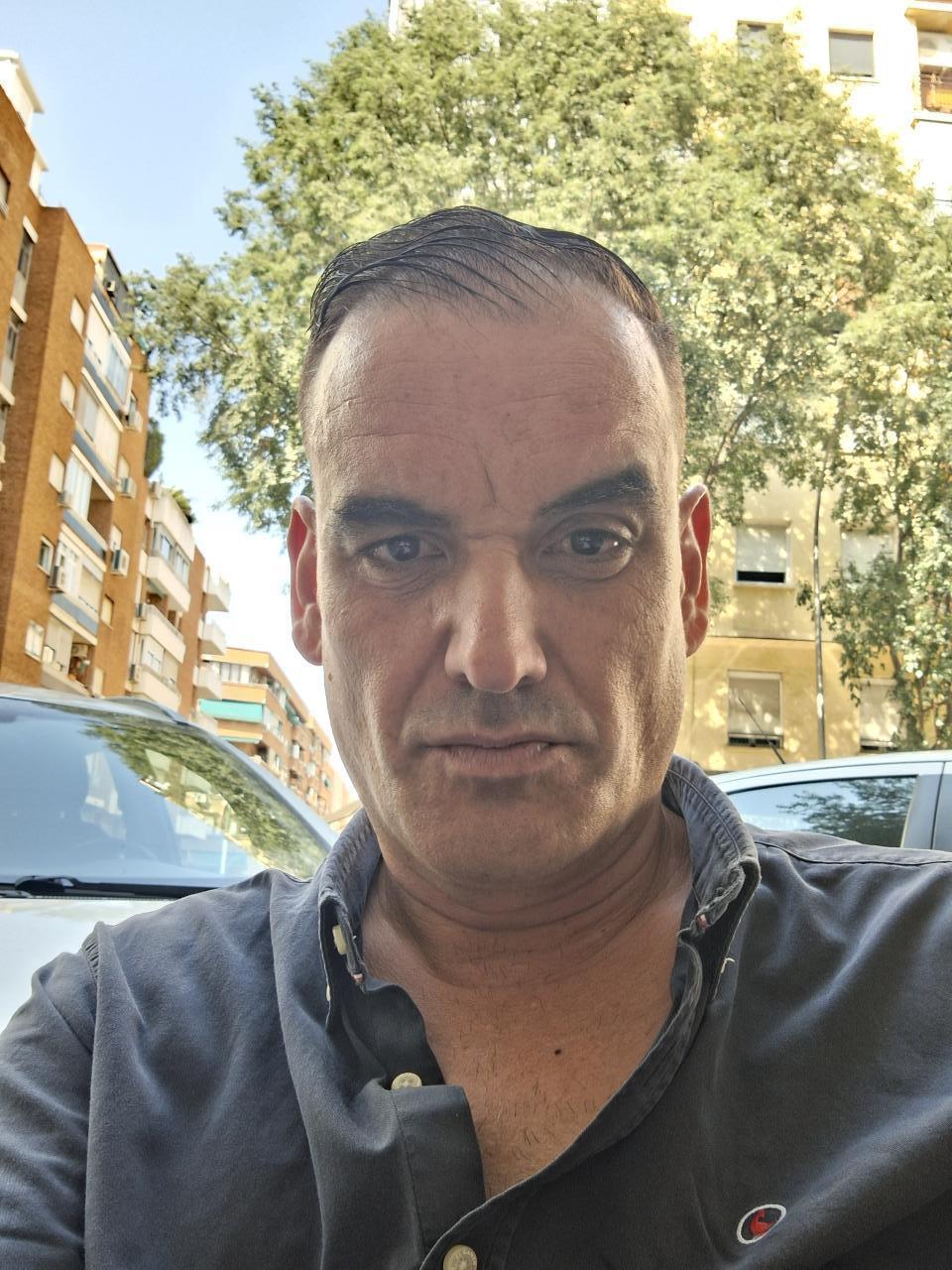 628421771: Chico busca chica en Madrid