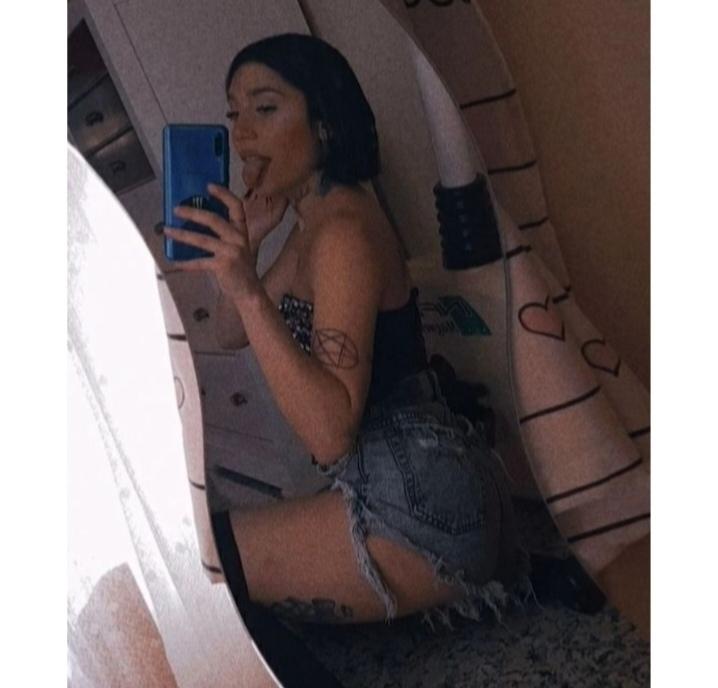 Chica busca chico en Sevilla: 