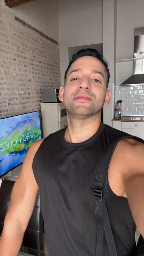 602599152: Chico busca chica en Granada