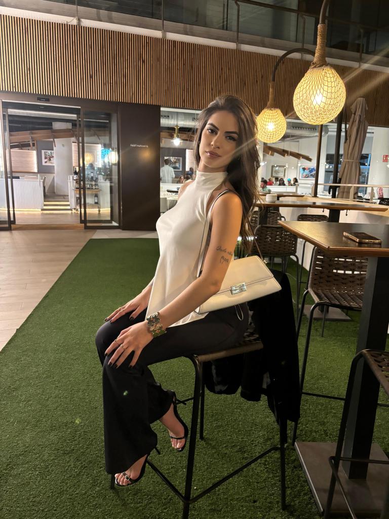 Chica busca chico en Alicante: 