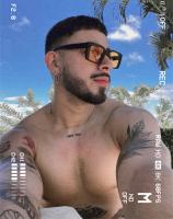 672044911: Chico busca chica en Barcelona