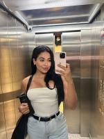 655735321: Chica busca chico en Barcelona