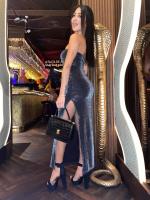 667771170: Chica busca chico en Madrid