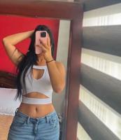 658094757: Chica busca chico en Madrid