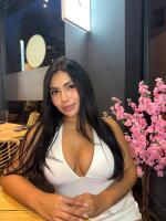 631565867: Chica busca chico en Barcelona