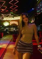 672877469: Chica busca chico en León