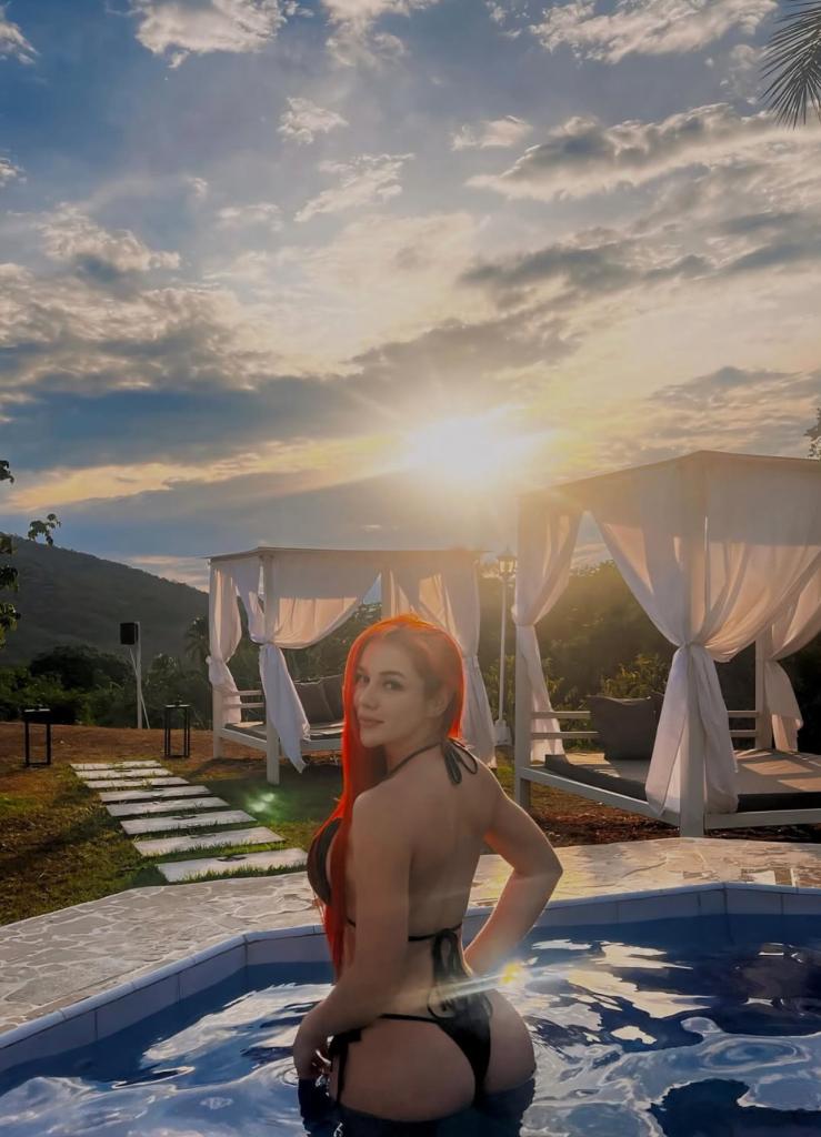 Chica busca chico en Tenerife: 