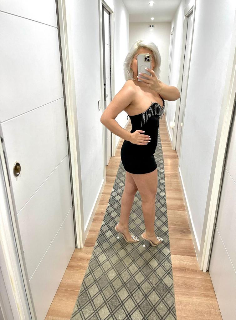 657639098: Chica busca chico en Orense