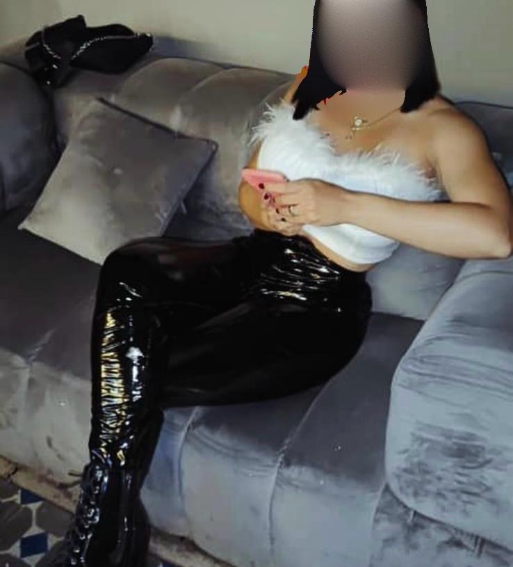 Chica busca chico en La Coruña: 