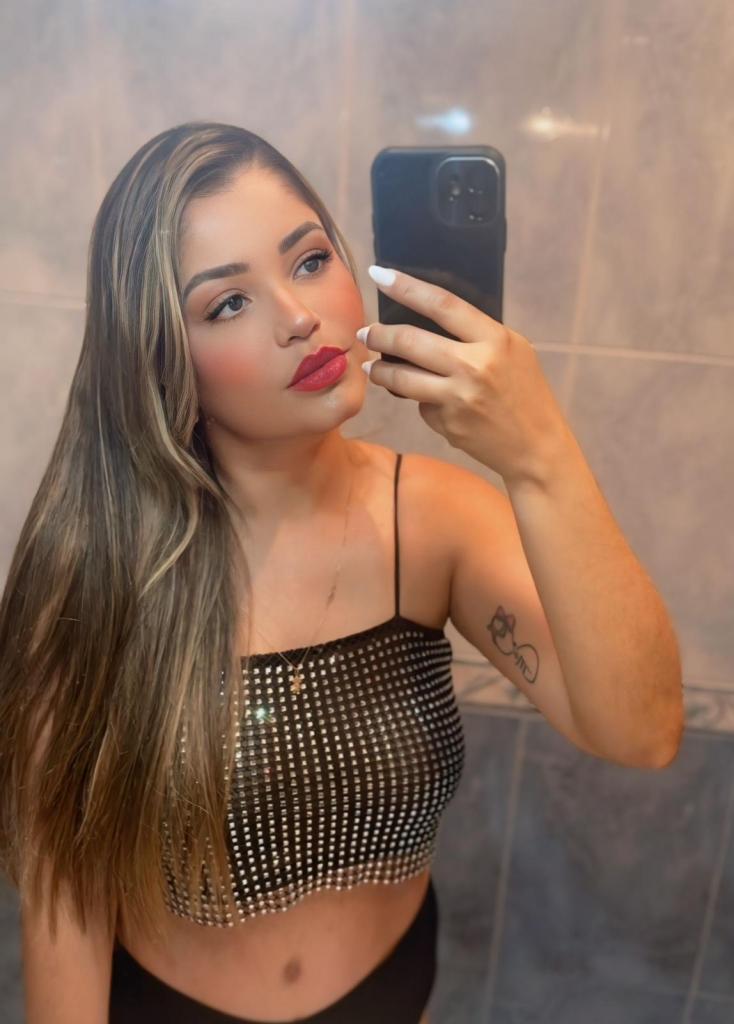 Chica busca chico en La Coruña: Chica busca chico