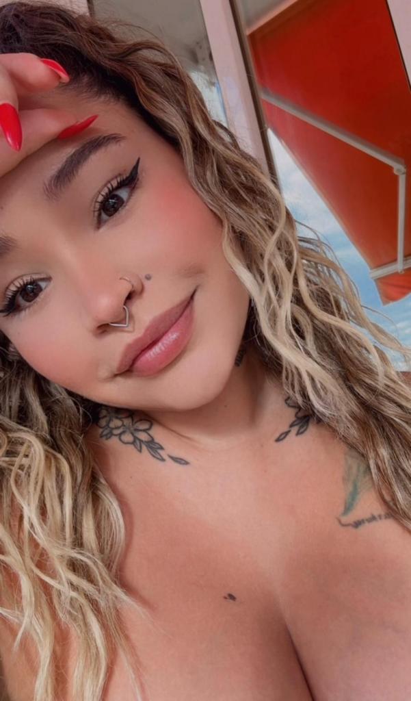 Chica busca chico en Málaga: Chica busca chico