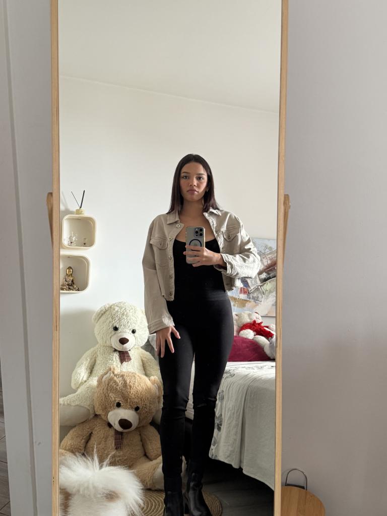 634964765: Chica busca chico en Granada