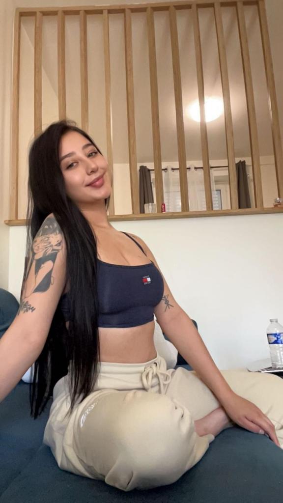 Chica busca chico en Barcelona: 